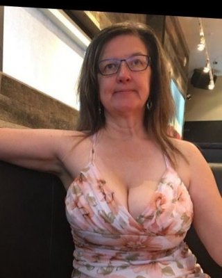 Gilf Milf Dressed To Suck Wank Mix