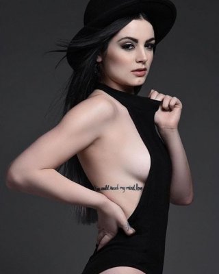 Sexy Fotos von Paige wwe
 #79582673