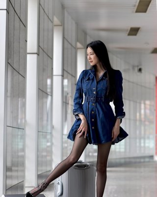 Asiatische Schönheiten
 #105325938