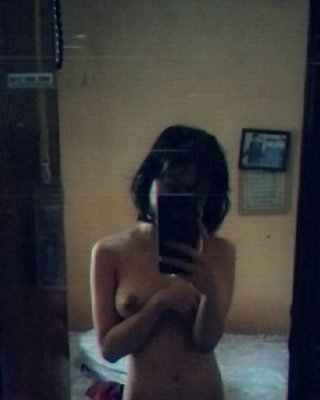 Elina baharani gadis bugil tangerang
 #96033562