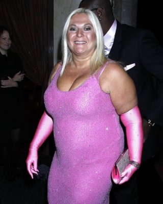Vanessa feltz
 #94506414