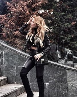 トルコ人女性、トルコ人男性、トルコ人女性、トルコ人女性、トルコ人女性
 #99658366