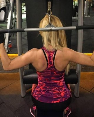トルコ人女性、トルコ人男性、トルコ人女性、トルコ人女性、トルコ人女性
 #99658377