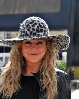 Carol vorderman misc leather
 #101900669