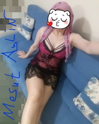 Türkisch upskirt mom aylin turbaned milf
 #91047285