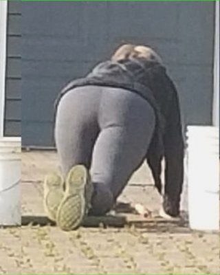 Yoga Pants Still Look Hot On 64 Year Old MarieRocks