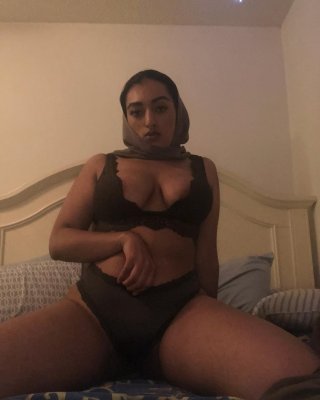 Chubby And BBW Amateur 2 - LL96