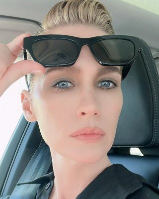 January Jones nackt #108608859