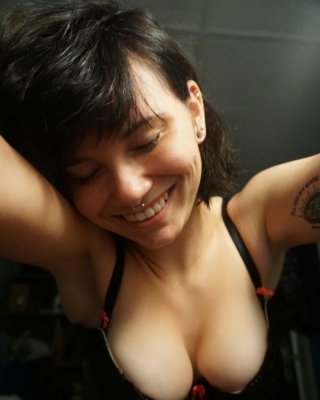 Nerdy sex spiele
 #81095448