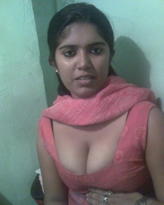 Indian Wife Showing Her Big Boobs