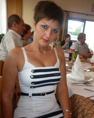 Mami hat mir gesagt, dass sie sich so anzieht, um mich geil zu machen
 #89147667