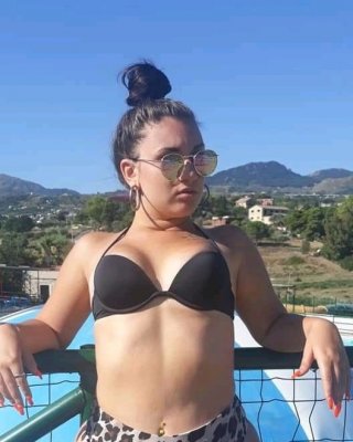 Valeria lo nigro grande troia
 #88386809
