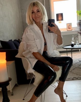 Hot Mature Danish Mom In Leather Pants