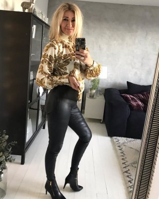 Hot Mature Danish Mom In Leather Pants