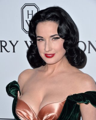 Dita Von Teese Sexy