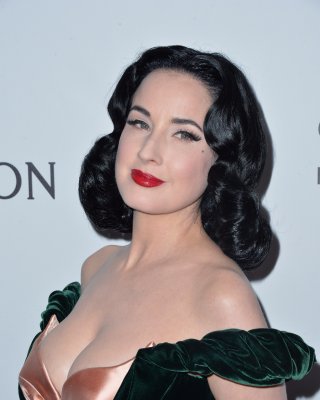 Dita Von Teese Sexy