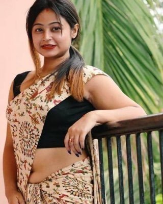 SAREE SEDUCTION