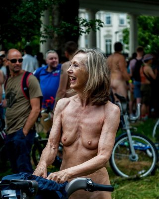 London wnbr gilf , who has more
 #97804804