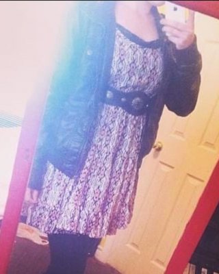 Amelia m
 #92873120