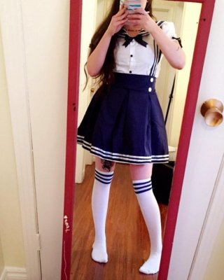 Amelia m
 #92873174