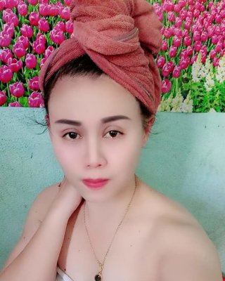 Janda cantik
 #94862416