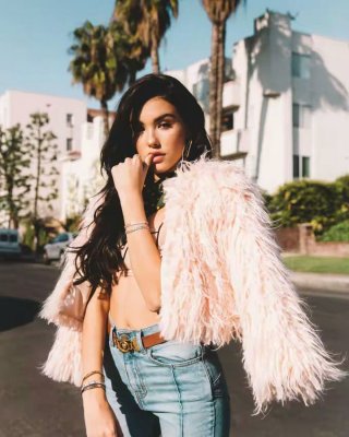 Barely-Legal Bombshell Madison Beer At Her Best