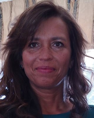 Verheiratete Frau
 #101063527