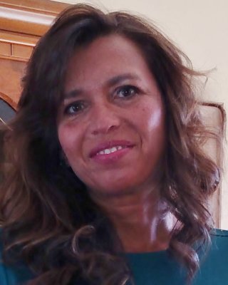 Verheiratete Frau
 #101063529