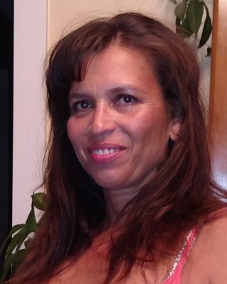 Verheiratete Frau
 #101063535