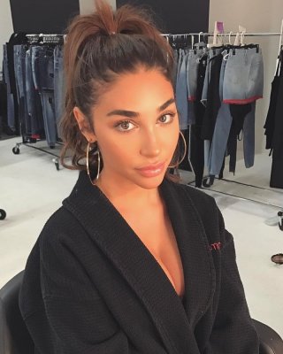 Chantel jeffries (ceejay)
 #89533196