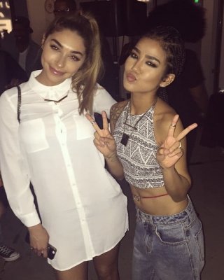Chantel jeffries (ceejay)
 #89533197