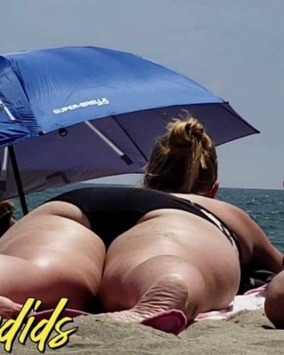 Bbw Beach Ass - Big fat ass white bbw at the beach, tanning with huge ass Porn Pictures,  XXX Photos, Sex Images #3782077 - PICTOA