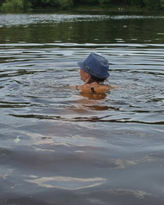 Baden im Timiryazev-Teich
 #94522376