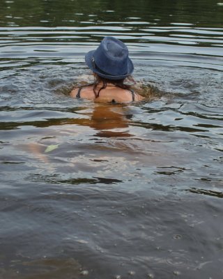Baden im Timiryazev-Teich
 #94522379
