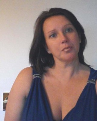 45yo uk Schlampe Mama & Lehrer katrina
 #90478364