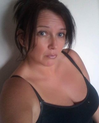 45yo uk Schlampe Mama & Lehrer katrina
 #90478368