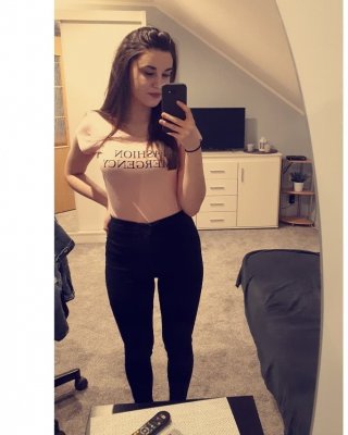 Ich liebe es, sie zu streicheln
 #103139687