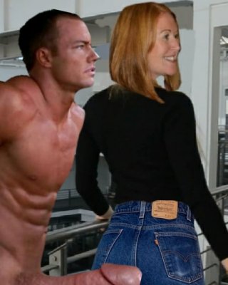Fake pics wenn emma jane rotschopf im sie sexy levi's
 #91431316