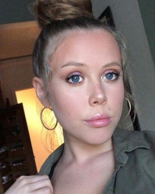 Emily Kyte nackt #108770885