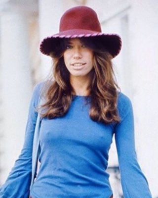 Carly simon
 #90906530