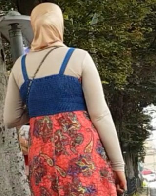 bir kızın kendini geri çekmesi hm mont bebek