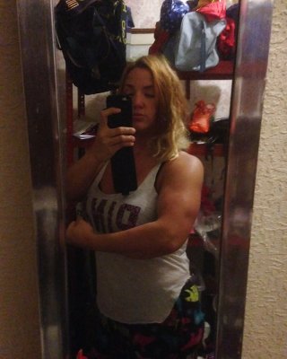 Tabbyanne Sexy Muscle pics #107334244