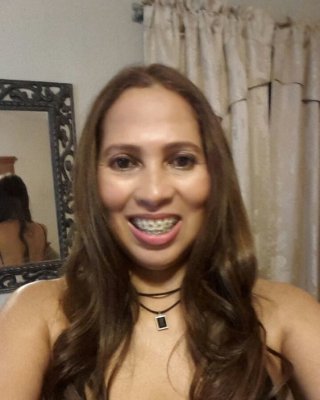 Sexy Colombian MILF