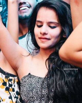 インド人のセクシーな脇の下 vol.1
 #87772745