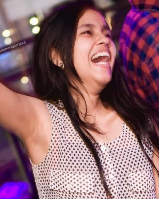 インド人のセクシーな脇の下 vol.1
 #87772790