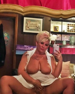 45yo single slut mom gina aus virginia
 #81672070