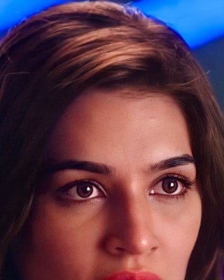 Kriti sanon lanja sexy Ausdrücke
 #80680265