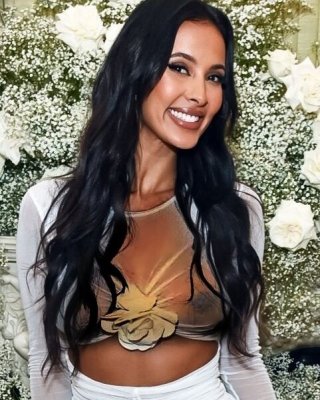 Maya Jama nackt #108723976
