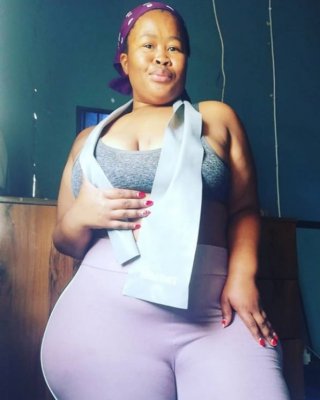 Huge Booty Wide Hip Butter Face Bbw African Pear Azah