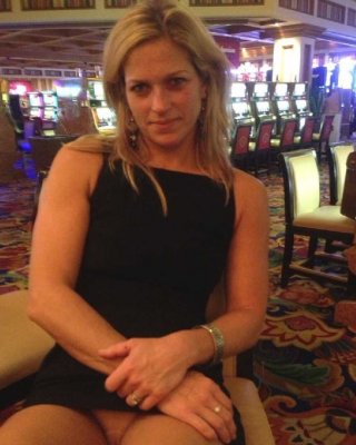 Upskirt
 #90148639